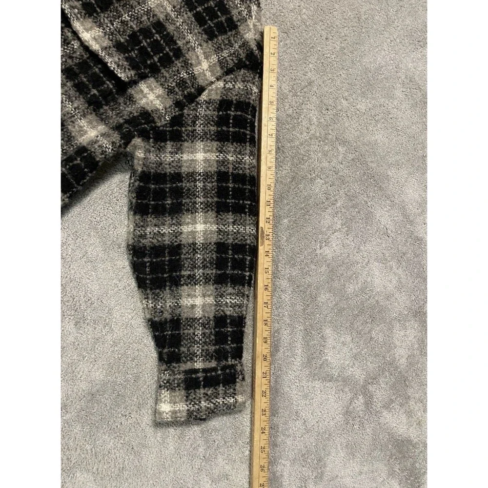 Banana Republic Men's L Plaid Flannel Button-Up Shirt Jacket Black Gray Pockets